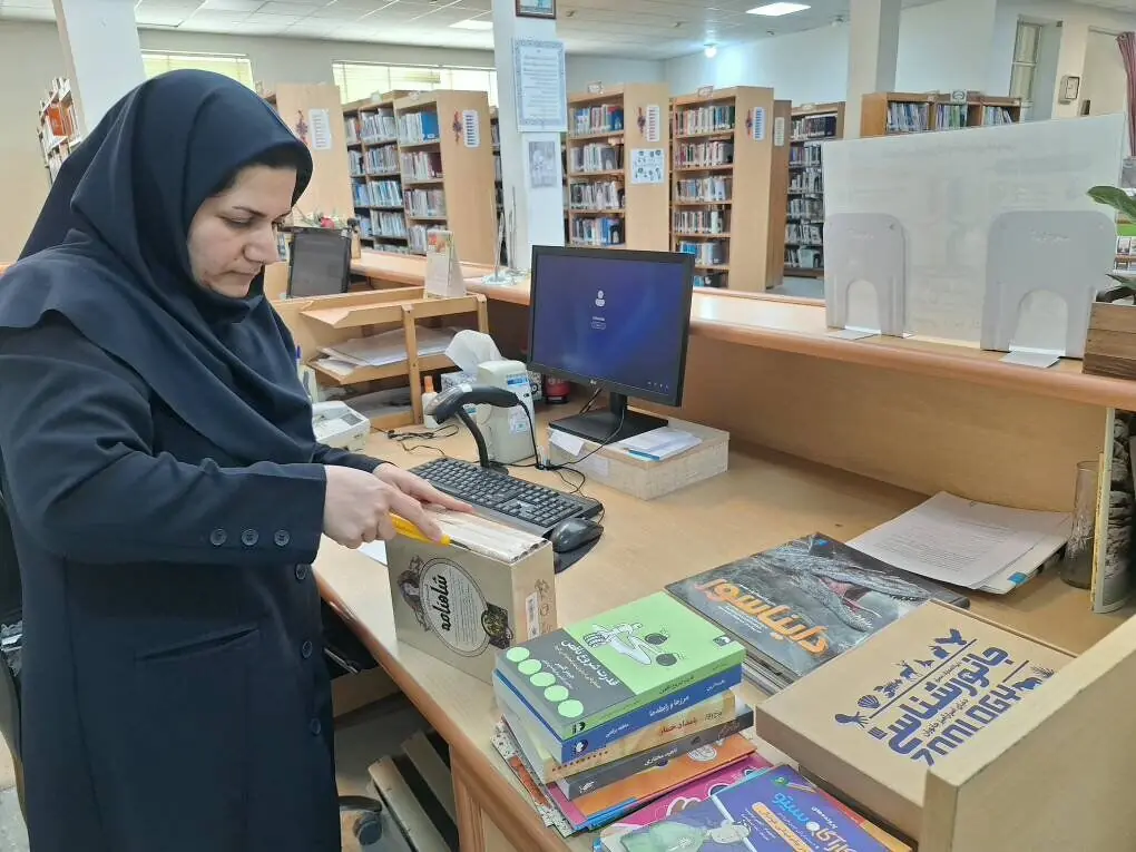 سه هزار نسخه کتاب به کتابخانههای عمومی فارس افزوده شد