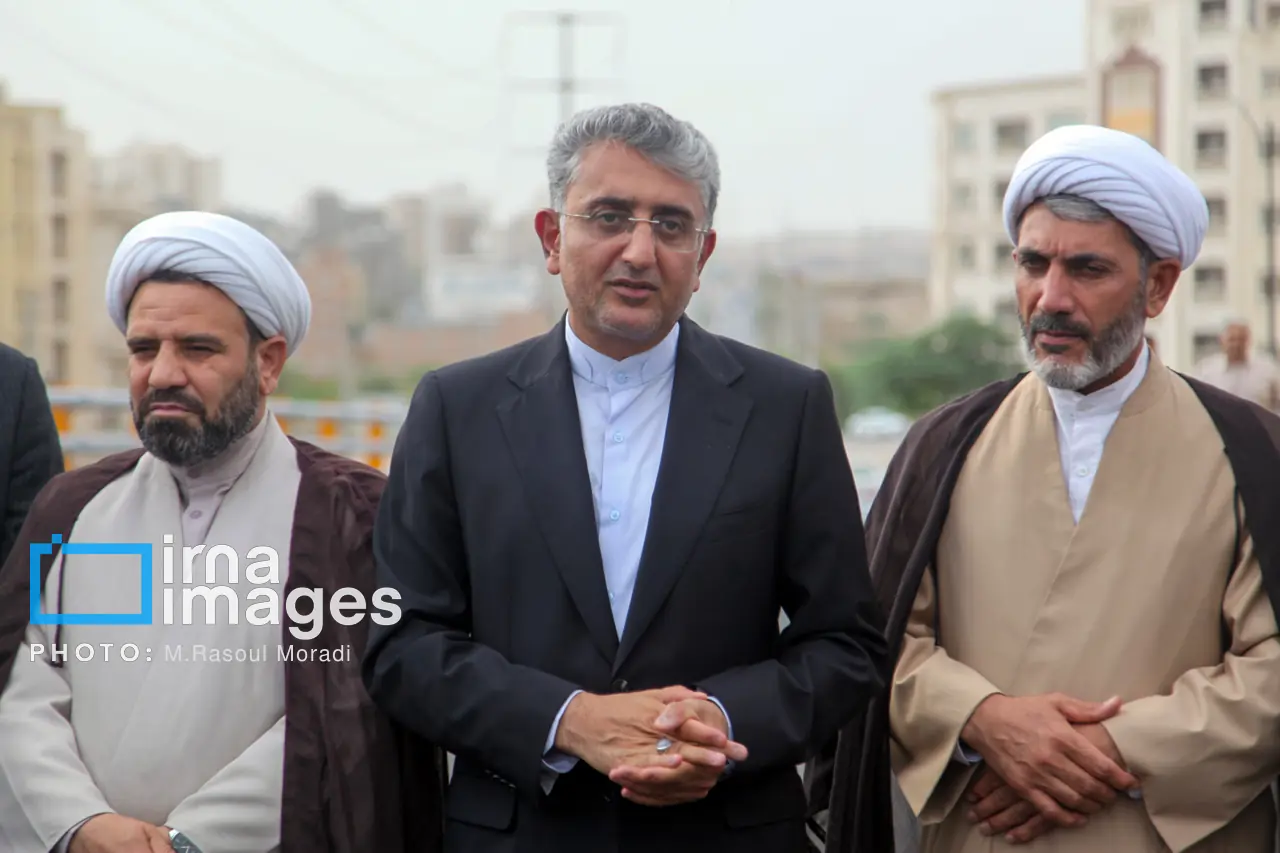 فیلم| بازید رسانه ها از طرح های شاخص شهرداری بندرعباس به مناسبت هفته دولت