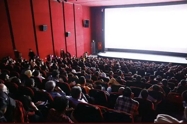 رشد۳۰ درصدی مخاطبان و فروش ۴۳ میلیاردی سینما در آخرین هفته مردادماه