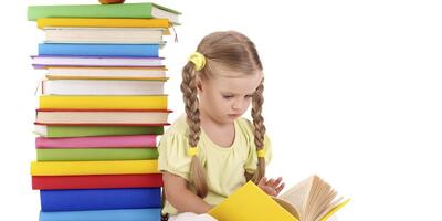 غلبه کتابهای ترجمه تهدیدی بر غنای ادبیات کودک و نوجوان