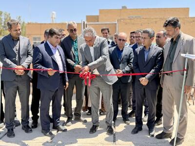 بهرهبرداری از سالن ورزشی ترکآباد و ۴۲ زمین چمن مصنوعی در اردکان