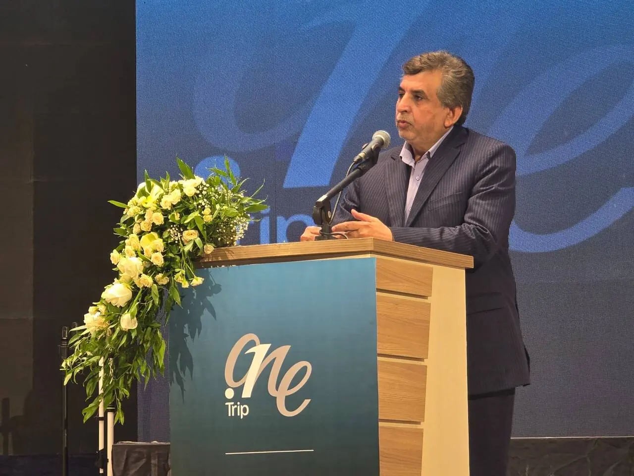 تقویت ناوگان حملونقل آبادان و خرمشهر گامی برای جبران هزینههای تاریخی مردم منطقه است
