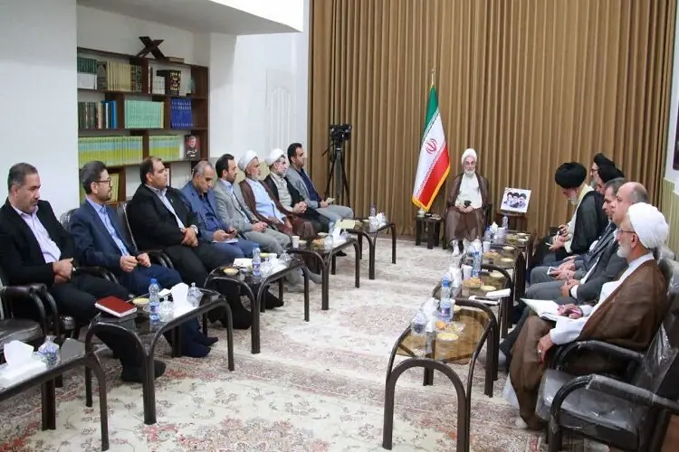 نماینده ولیفقیه در گیلان: کرسیهای آزاداندیشی از ابزارهای مهم رشد فکری دانشجویان است
