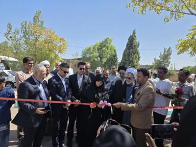 افتتاح و کلنگزنی پروژههای عمرانی چترود کرمان/ معاون استاندار: دولت در جنگ پای کار بود