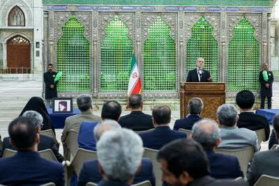 تجدید میثاق رئیس جمهور با آرمانهای امام راحل