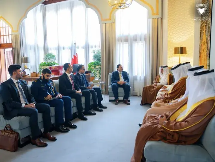 دیدار ولیعهد بحرین و رئیس سازمان اطلاعات نظامی پاکستان