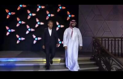 امانوئل مکرون و محمد بن سلمان در حال تماشای فینال جام جهانی ورزشهای الکترونیکی