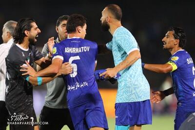 درگیری بازیکنان استقلال و سپاهان که تلویزیون سانسور کرد!