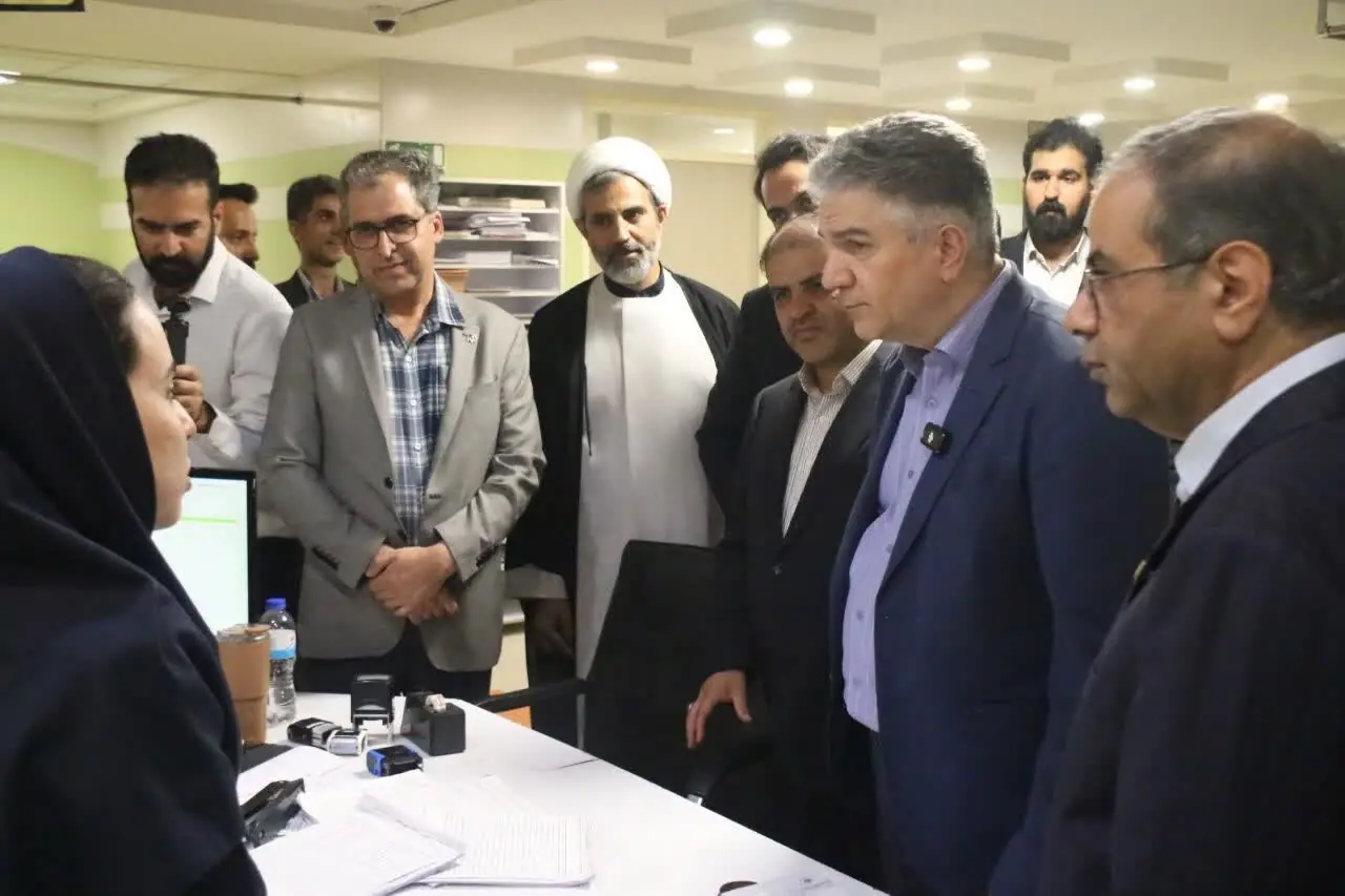 بازدید معاون درمان وزارت بهداشت از ظرفیتهای درمانی یزد