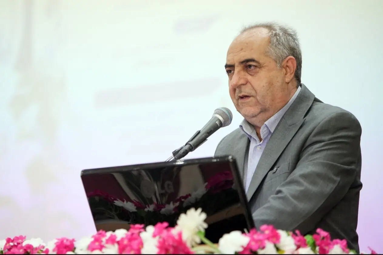 استاندار آذربایجان شرقی بر نقش بیبدیل پزشکان در سلامت جامعه تأکید کرد