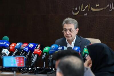  مدیرعامل بیمه سلامت انتقادها را مربوط به بیمه های خصوصی دانست/ تاثیر حمایت ما از بیماران ملموس است!