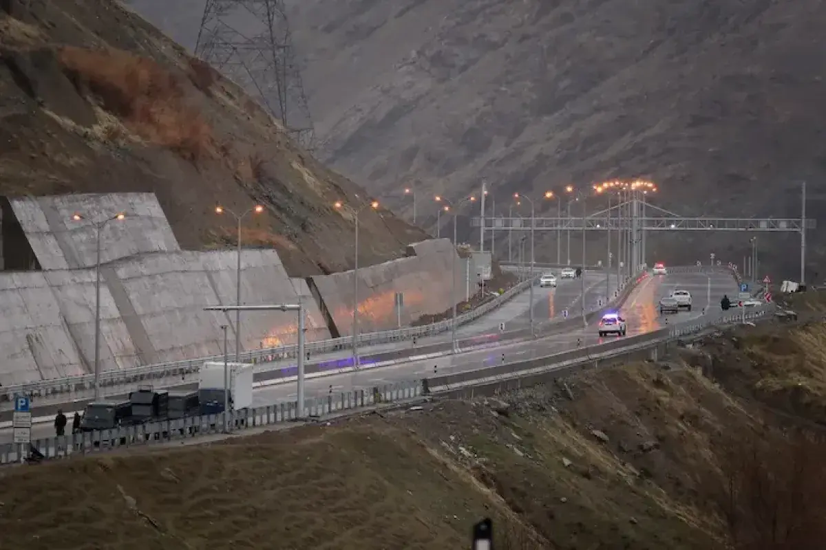پیشرفت ۶۳ درصدی تونل البرز غربی / اتصال آزادراه تهران-شمال به جاده چالوس تا اوایل ۱۴۰۷