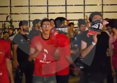 جنجال هواداران تراکتور مقابل هتل پرسپولیس!