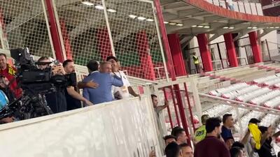  خوشحالی حجت کریمی و هواداران تراکتور بعد از پیروزی مقابل پرسپولیس