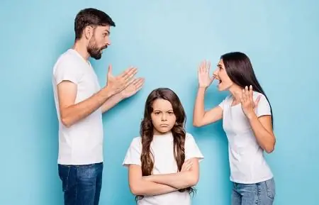 زن و شوهر دعوا کنند؛ کودکان هم باورکنند! | آخرین خبر