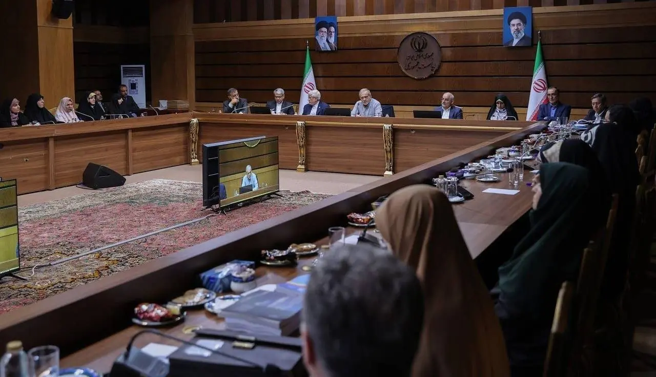 پزشکیان: برای رفع نیازهای جامعه فراتر از دیدگاههای سیاسی عمل میکنیم | آخرین خبر