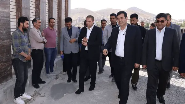 وزیر ورزش از پروژه ۲۲ ساله خوابگاه ورزشکاران شهرکرد بازدید کرد | آخرین خبر