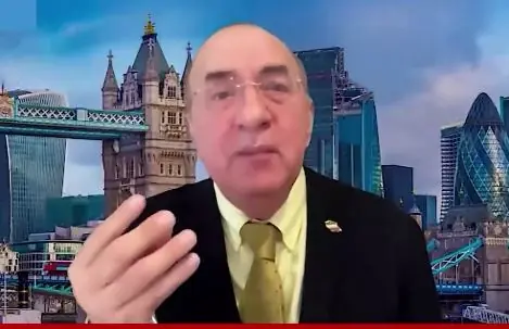 حملات تند و بیسابقۀ مشاور پهلوی: شاهزاده هنوز هویت مستقلی ندارد! | آخرین خبر