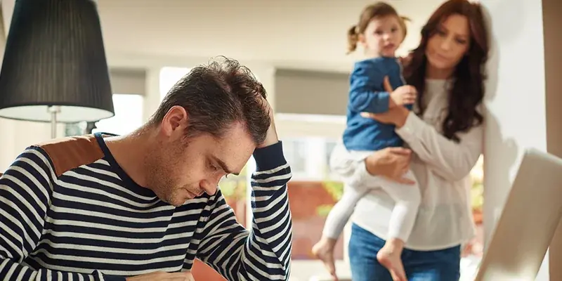 افسردگی پدر به شیوه ای متفاوت به فرزند منتقل می شود / سلامت روان پدر چگونه می تواند حتی پیش از تولد بر کودک تأثیر بگذارد؟
