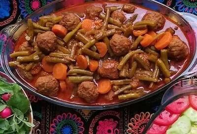 طرز تهیه خورش لوبیا سبز با کوفته قلقلی