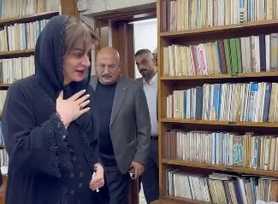 حجاب خانم وزیر در دیدار با یک مرجع تقلید