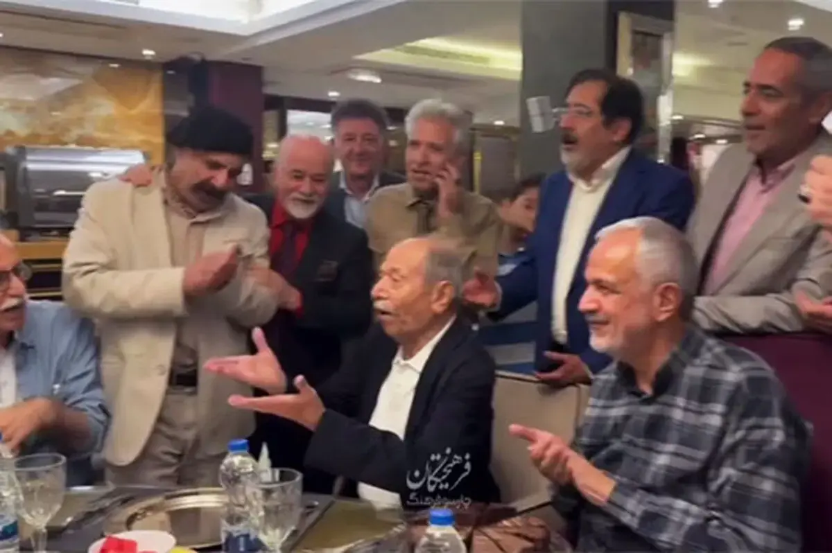 همخوانی نوستالژیک علی نصیریان با «امشب شب مهتابه»