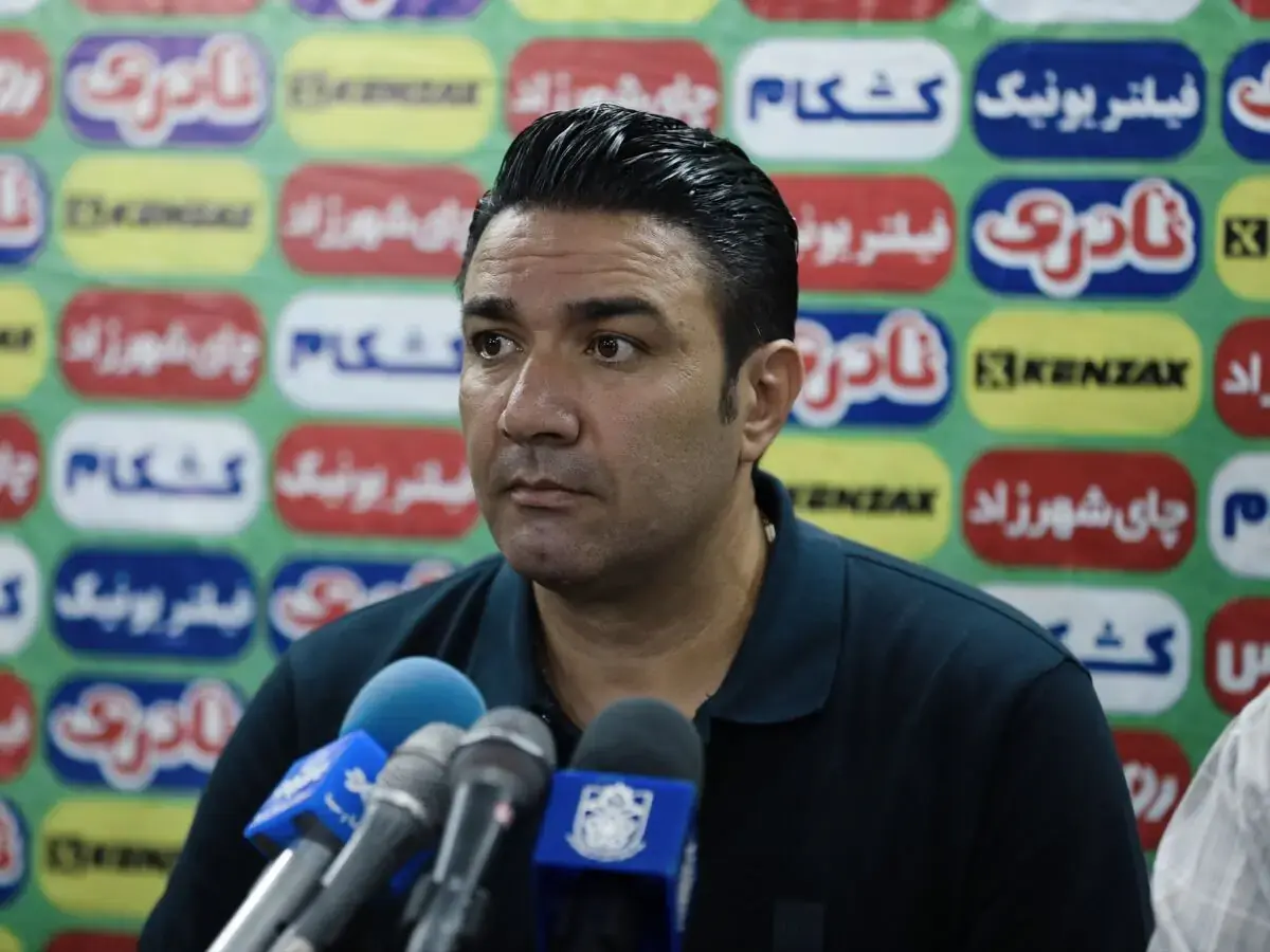 خوشحالی نکونام پس از سوت پایان بازی با پرسپولیس