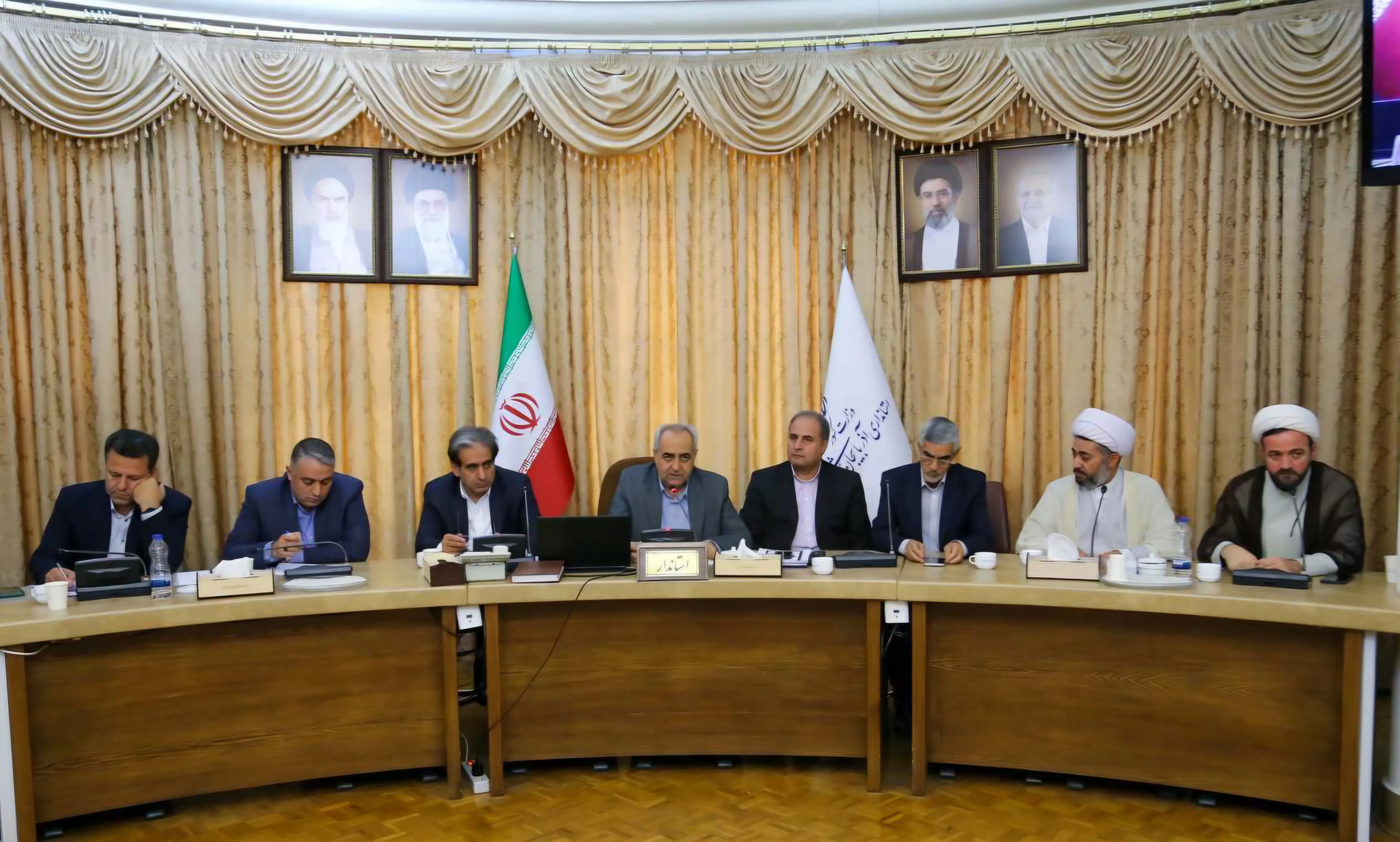 استاندار آذربایجان شرقی: همه الزامات بازگشایی مدارس پیش از آغاز سال تحصیلی فراهم شود