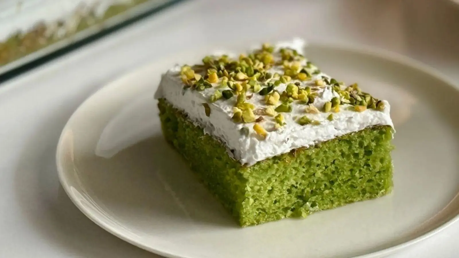 آموزش طرز تهیه کیک اسفناج؛ کیکی متفاوت، خوش رنگ و خوشمزه