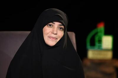 الهام چرخنده بغض کرد و اشک ریخت؛ آقایمان نیست، ولی هست