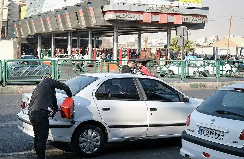 هشدار رشیدیکوچی درباره گرانی بنزین / با افزایش قیمت، یک دکان جدید باز میکنیم