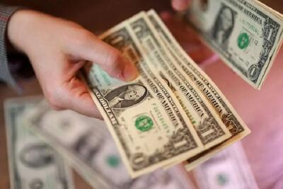 پشت پرده جهش تاریخی قیمت دلار؛ پنج عاملی که بازار را تکان دادند
