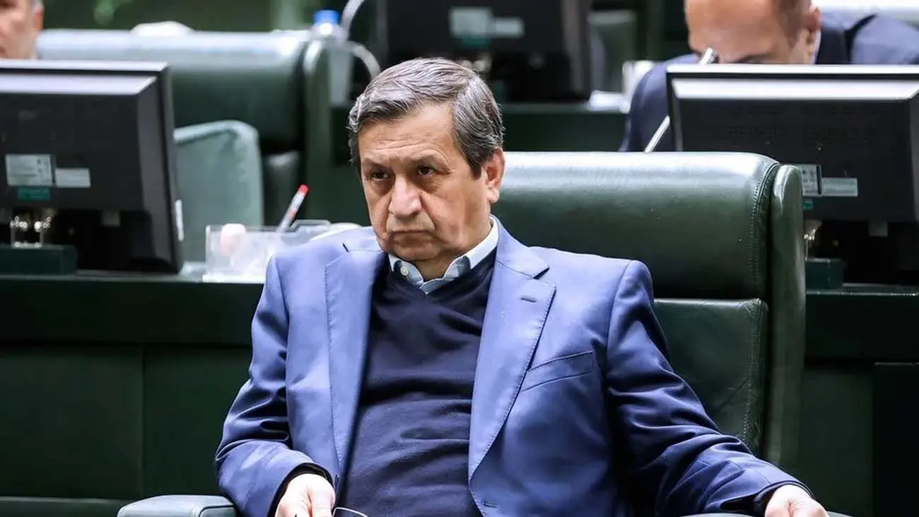 چه کسی به بازار دلار سیگنال گرانی داد؟