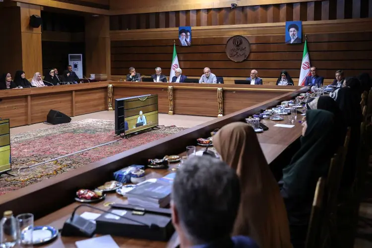 پزشکیان: اقدامات دشمنان مانع رسیدگی به وضعیت مردم میشود/ آمریکا و اسرائیل از دودستگی برای ایجاد تفرقه استفاده میکنند