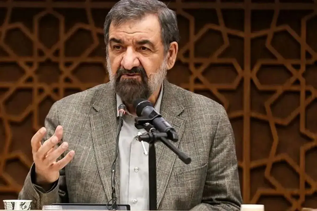  محسن رضایی: اگر جنگ اقتصادی ادامه یابد، قطره‌ای نفت از تنگه هرمز صادر نخواهد شد/ طائب، رئیس سازمان بسیج: آمریکا تصور می‌کرد می‌تواند ظرف ۳ روز تا ۶ هفته کار را تمام کند / ما درخواست آتش‌بس نکردیم / این آمریکا بود که درخواست مذاکره کرد