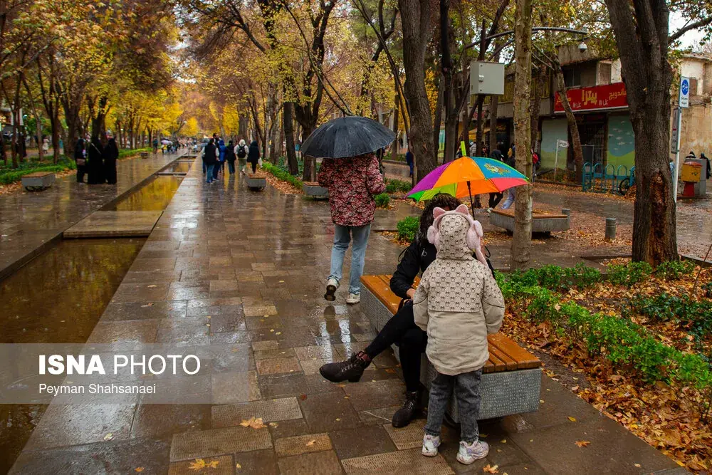 پیشبینی بارشهای نرمال و فراتر از نرمال تا نیمه بهمن/پاییز با احتمال ناهنجاری گرمایی آغاز میشود