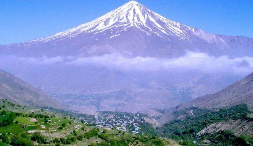 مدیریت بحران: هشدار ذوب برف و وقوع سیلابهای ناگهانی در محدوده قله دماوند/ شهروندان از تجمع، توقف یا تلاش برای عبور از مسیر رودخانه خودداری کنند