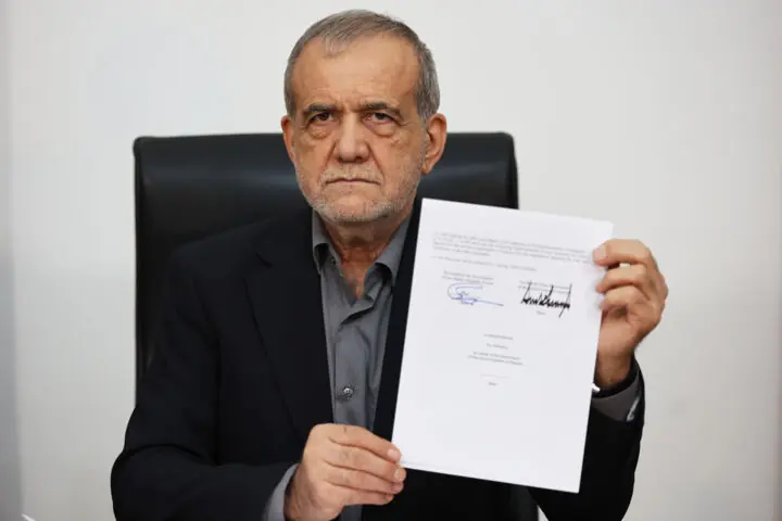 گزارش روزنامه اعتماد از تفاهمنامه اسلامآباد / ایران چه امتیازاتی داد و چه امتیازاتی به دست آورد؟