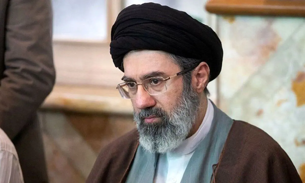 انتشار فیلم کمتر دیده شده از آیتالله مجتبی خامنهای