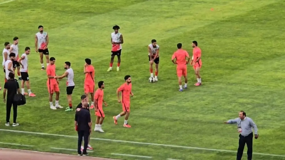  گرم کردن بازیکنان تراکتور و پرسپولیس