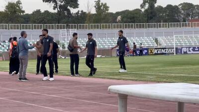 ورود دو تیم خیبر و پیکان به ورزشگاه