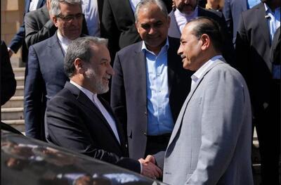 فرمانده ارتش و وزیر کشور پاکستان ظهر امروز وارد تهران میشوند