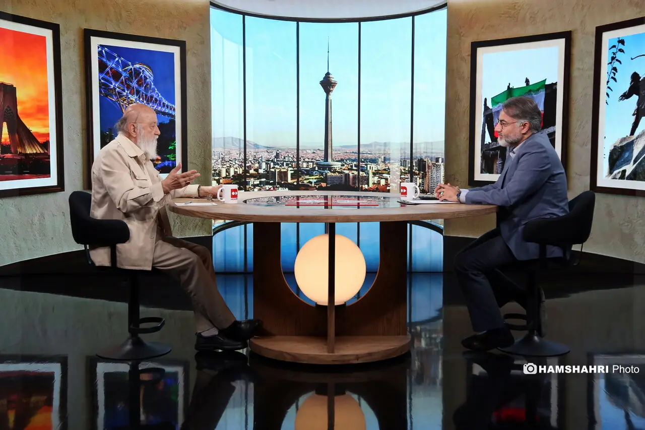 حضور مهندس چمران در همشهری