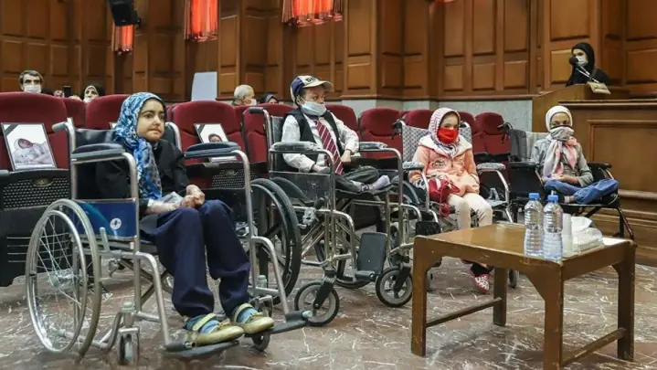 فروش محموله نفت آمریکایی به نفع بیماران پروانهای