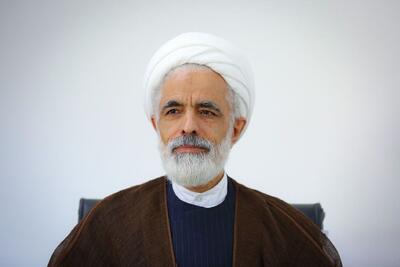 معاون حقوقی رییس جمهور: دولت برای تولید ۳۰ هزار مگاوات انرژی پاک برنامه دارد