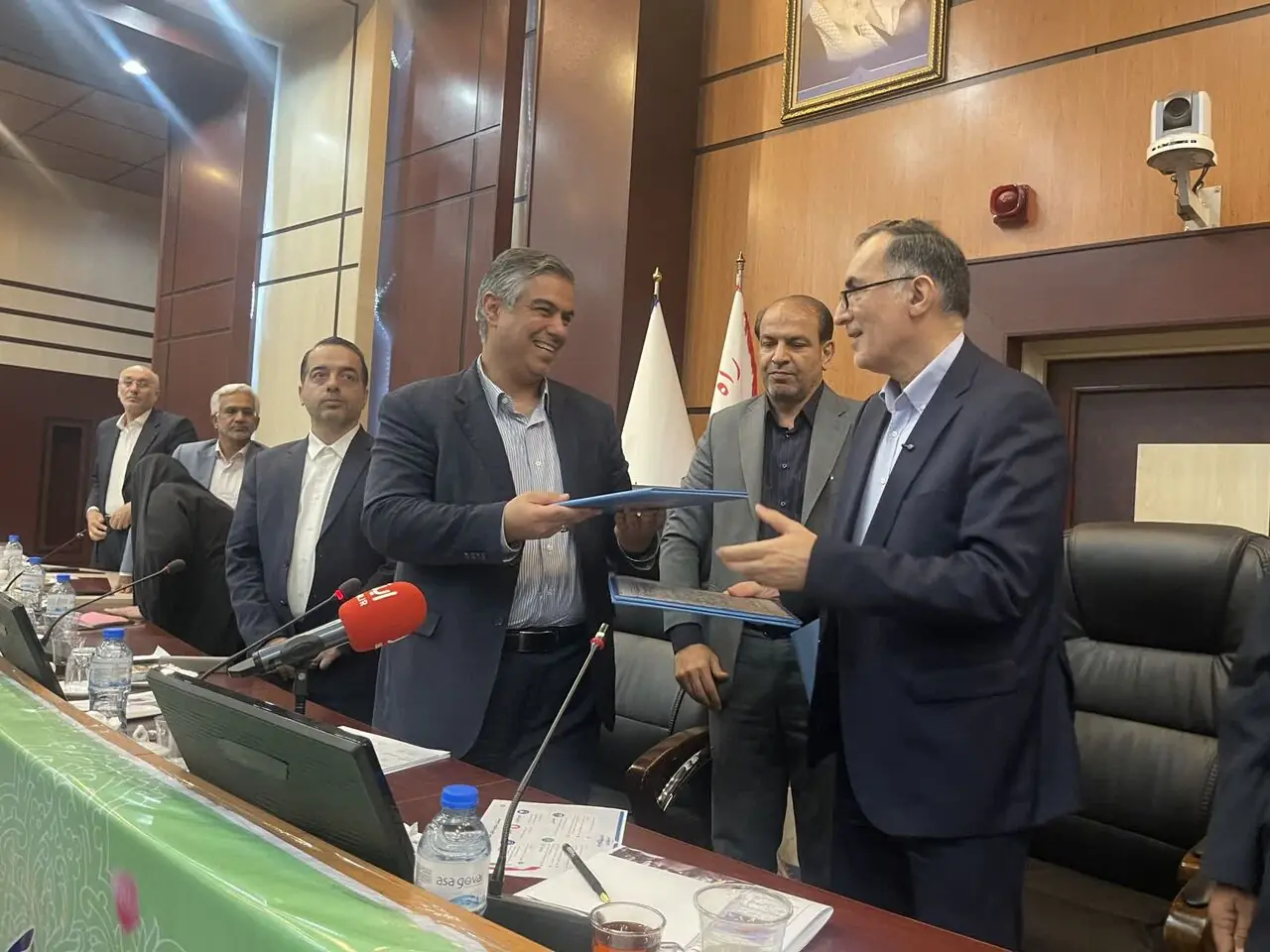  انعقاد تفاهم نامه برای واگذاری ۱۱۰ قطعه زمین به جامعه ایثارگری استان مرکزی