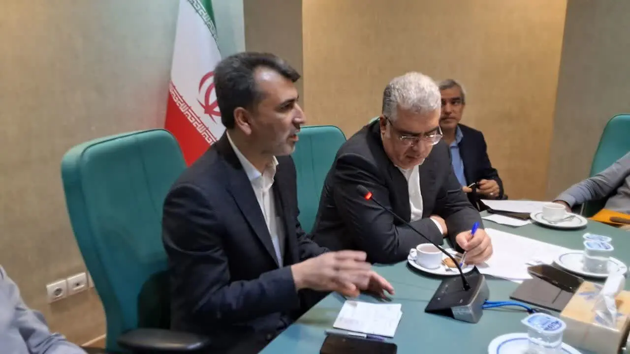 معاون وزیر صمت: گلوگاههای غیرضروری تجارت باید حذف شود