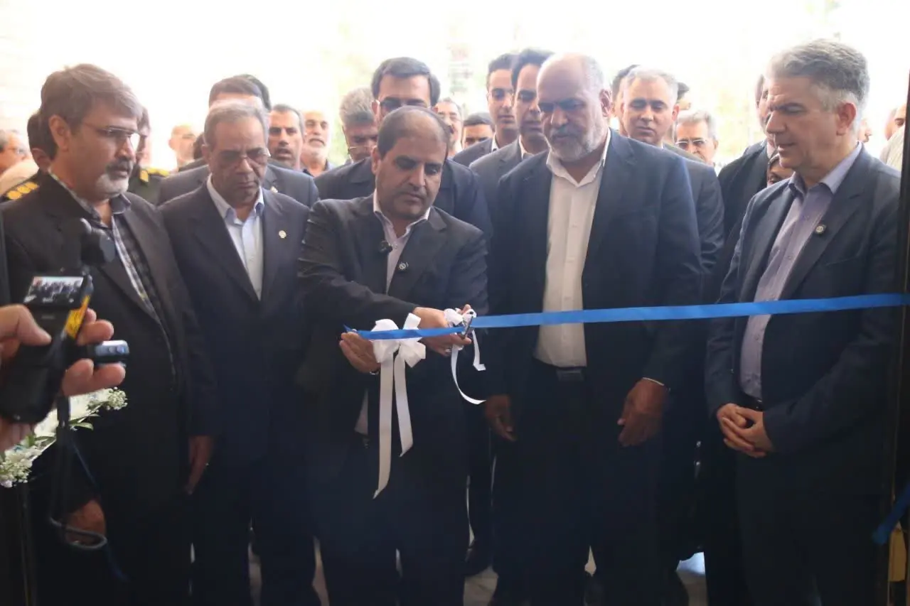 مرکز خدمات جامع سلامت شهید مطهری ابرکوه افتتاح شد
