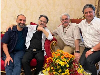 اشک ذوق مجری قدیمی از دیدار دوستانش