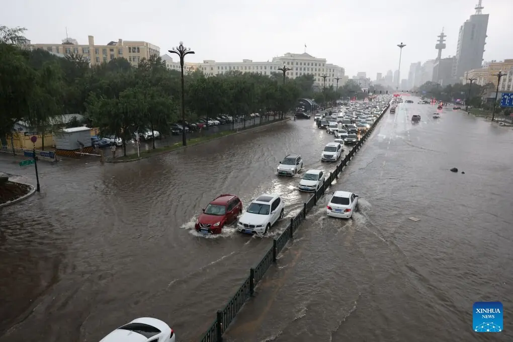 بارشهای سیلآسا و طغیان رودخانه در شمال چین